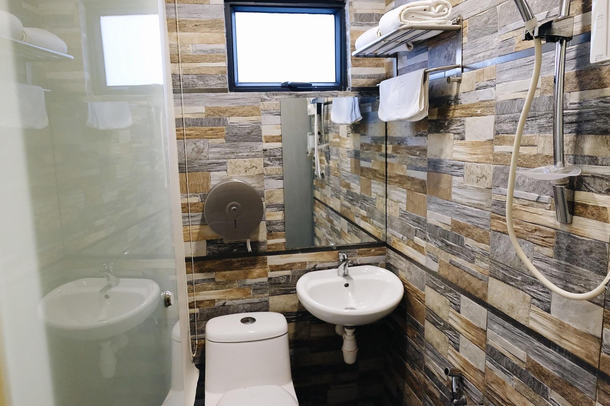 Era Plus Hotel Seri Kembangan Eksteriør bilde